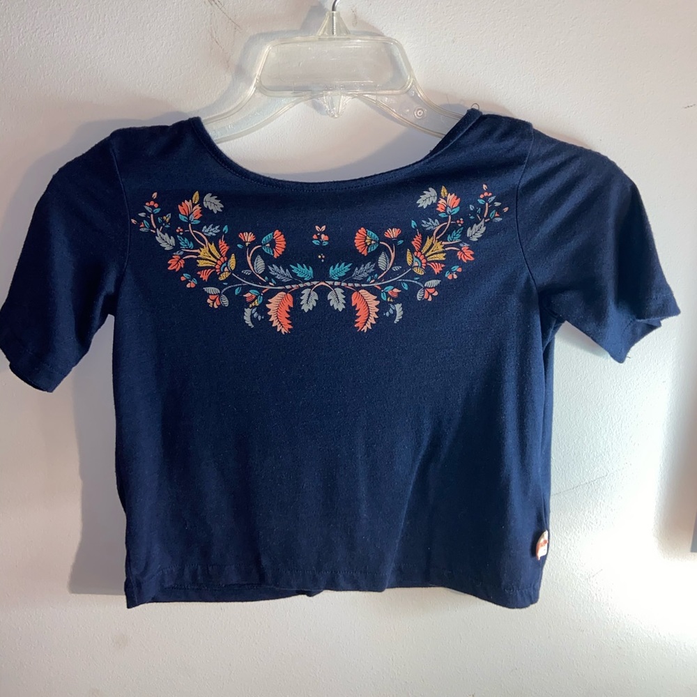 A kids shirt from Roxy!